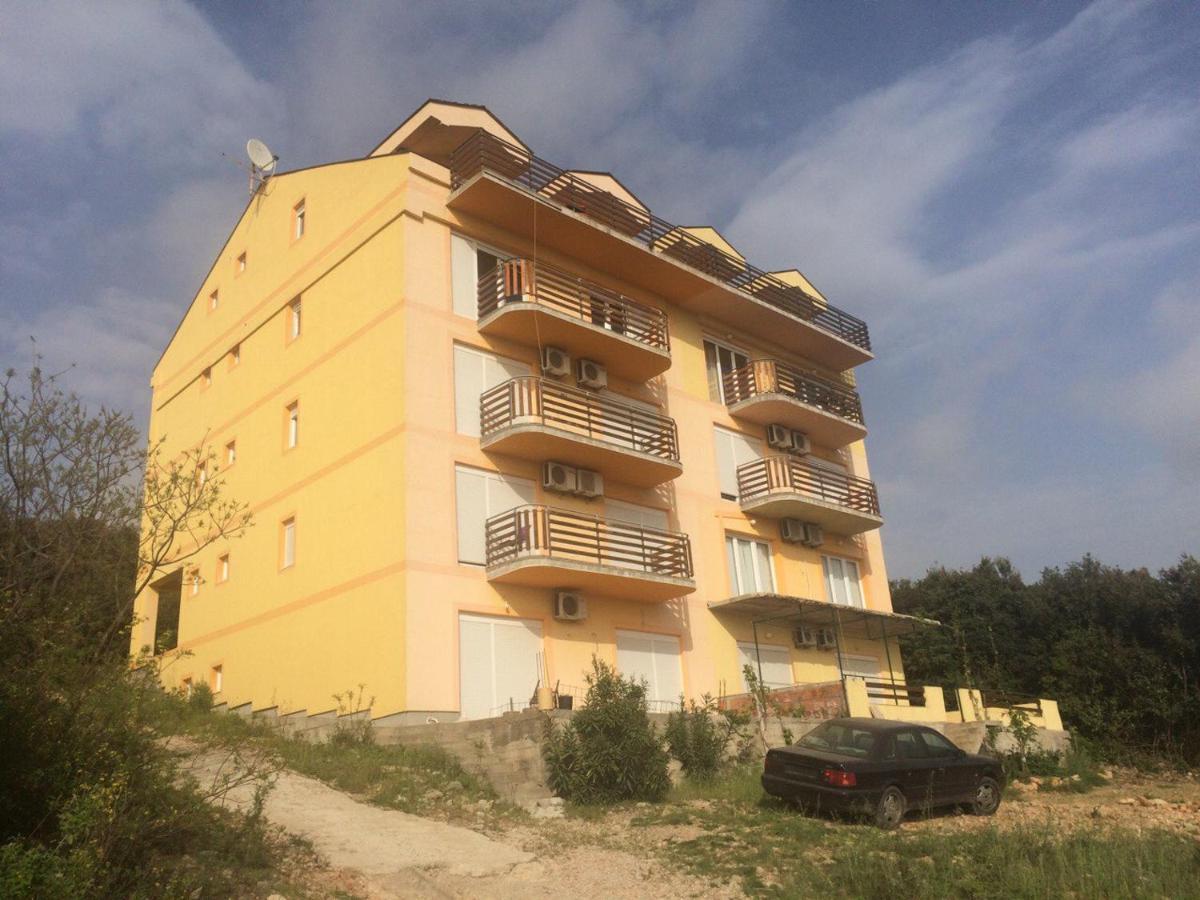 Apartmani Vukovic Tivat Bagian luar foto