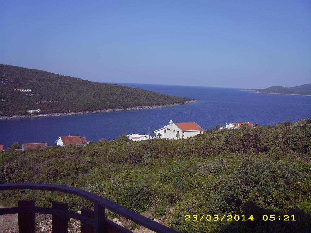 Apartmani Vukovic Tivat Bagian luar foto
