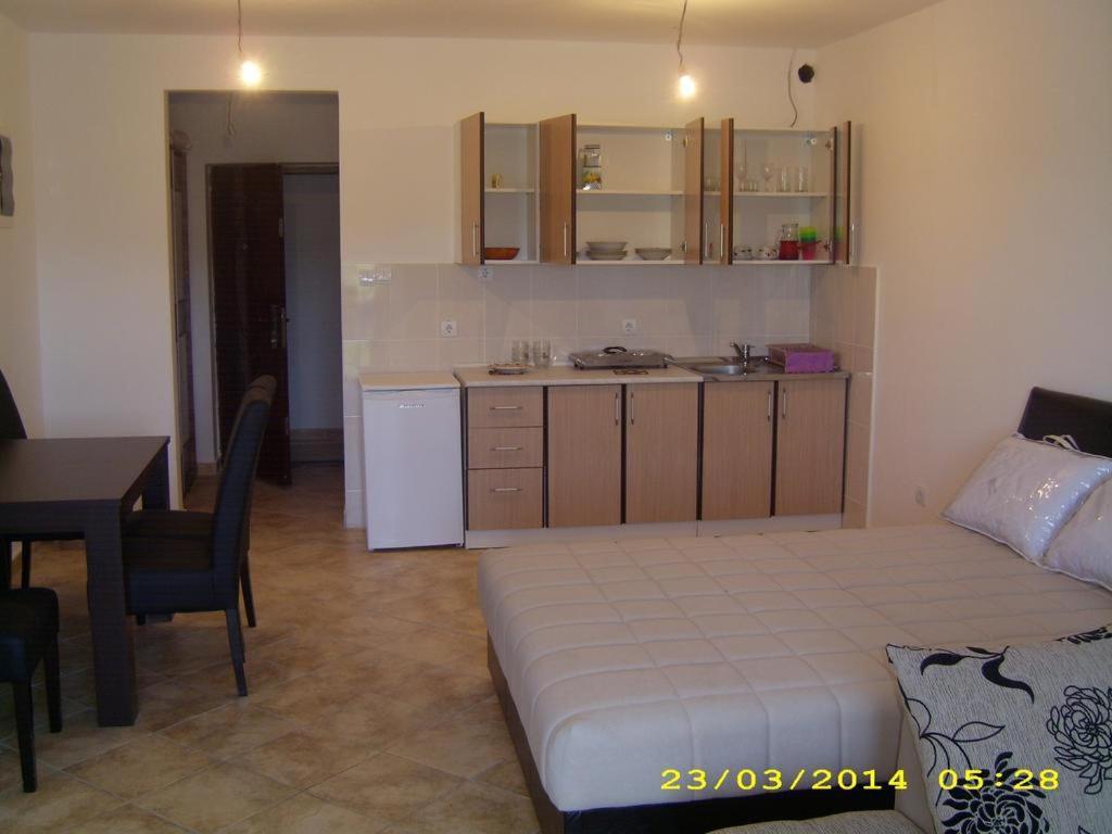 Apartmani Vukovic Tivat Bagian luar foto