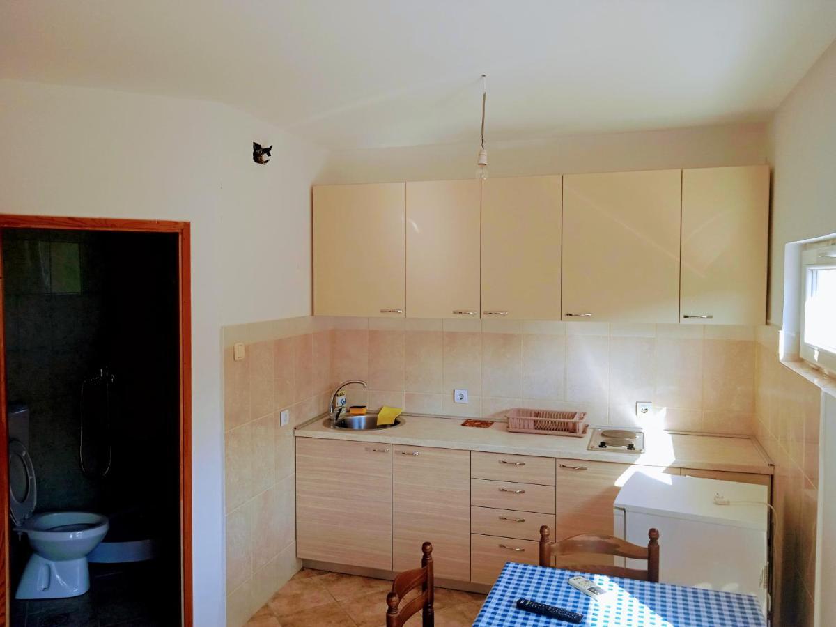 Apartmani Vukovic Tivat Bagian luar foto