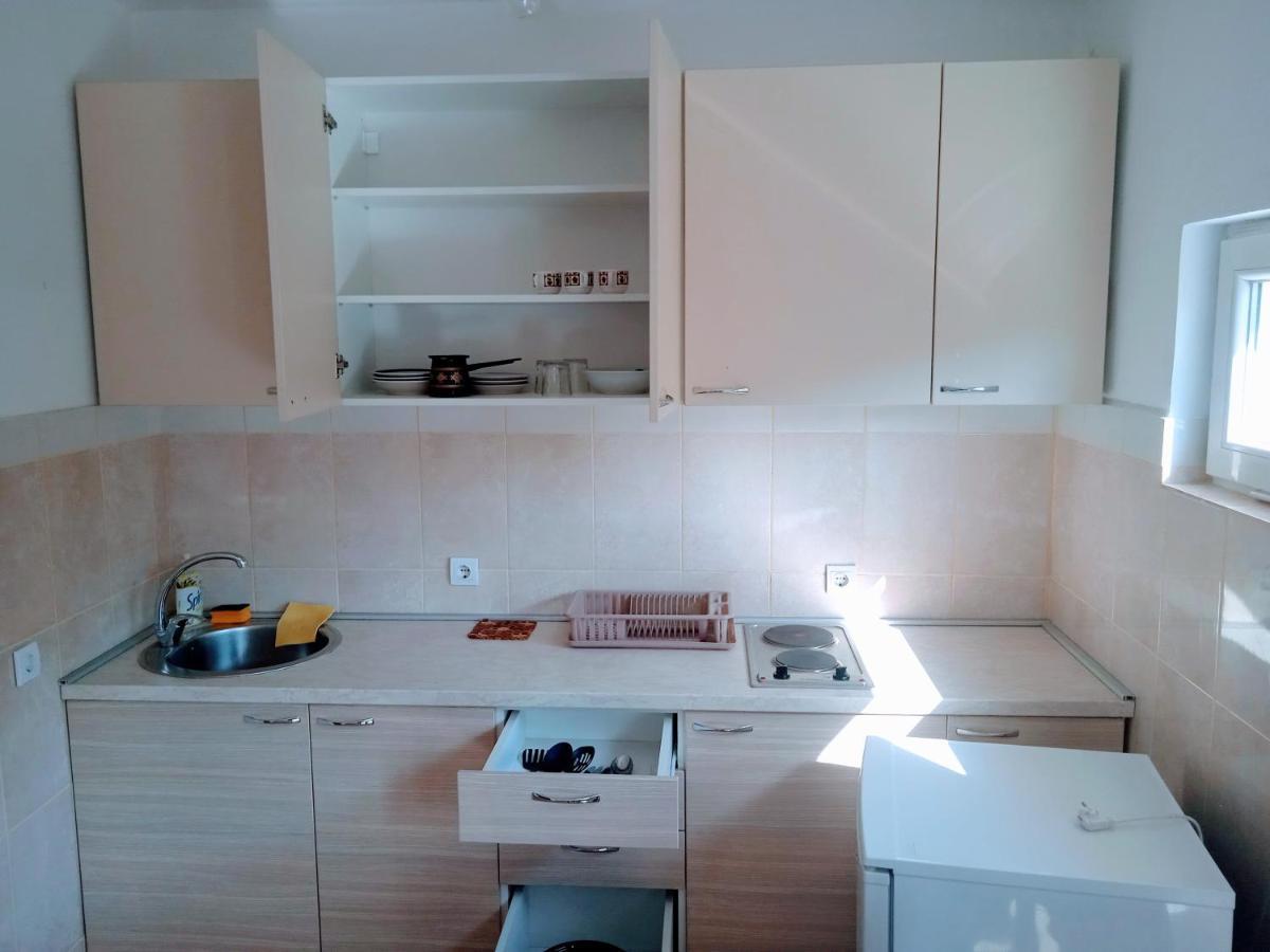 Apartmani Vukovic Tivat Bagian luar foto